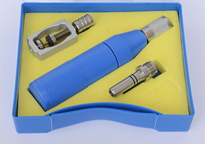 Инструмент для прочистки каналов охлаждения воды и воздуха стоматологических турбинных, угловых наконечников и микромоторов